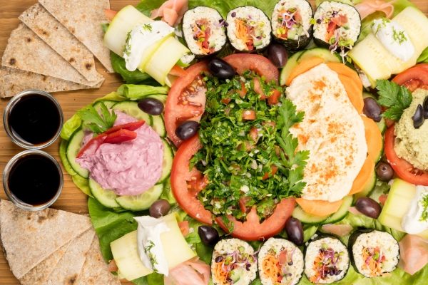 Vrei sa faci o schimbare importanta in stilul tau de  viata? Fa primul pas si alege mancarea raw vegan!