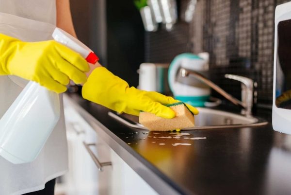 Servicii de curatenie in Restaurante,baruri,cluburi,discoteci,Cazinouri,Magazine, hypermarket-uri,supermarketuri,showroomuri, Scoali,Gradinite,Crese,Galeri