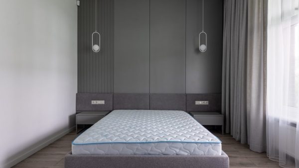 Cum să alegi rapid și corect o saltea ortopedică, pentru somnul confortabil. Showroom-ul Bellona te ajută să faci alegerea potrivită