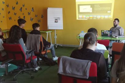 "Fundația Județeană pentru Tineret Gorj Lansează Programul Edu eFormare Active Citizenship, Fundraising & Business: O Nouă Generație de Lideri și Antreprenori"