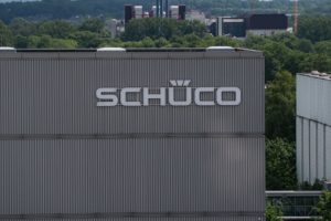Schüco OneLab: de mai bine de două decenii, unul dintre cele mai avansate centre europene de testare pentru anvelopa clădirilor